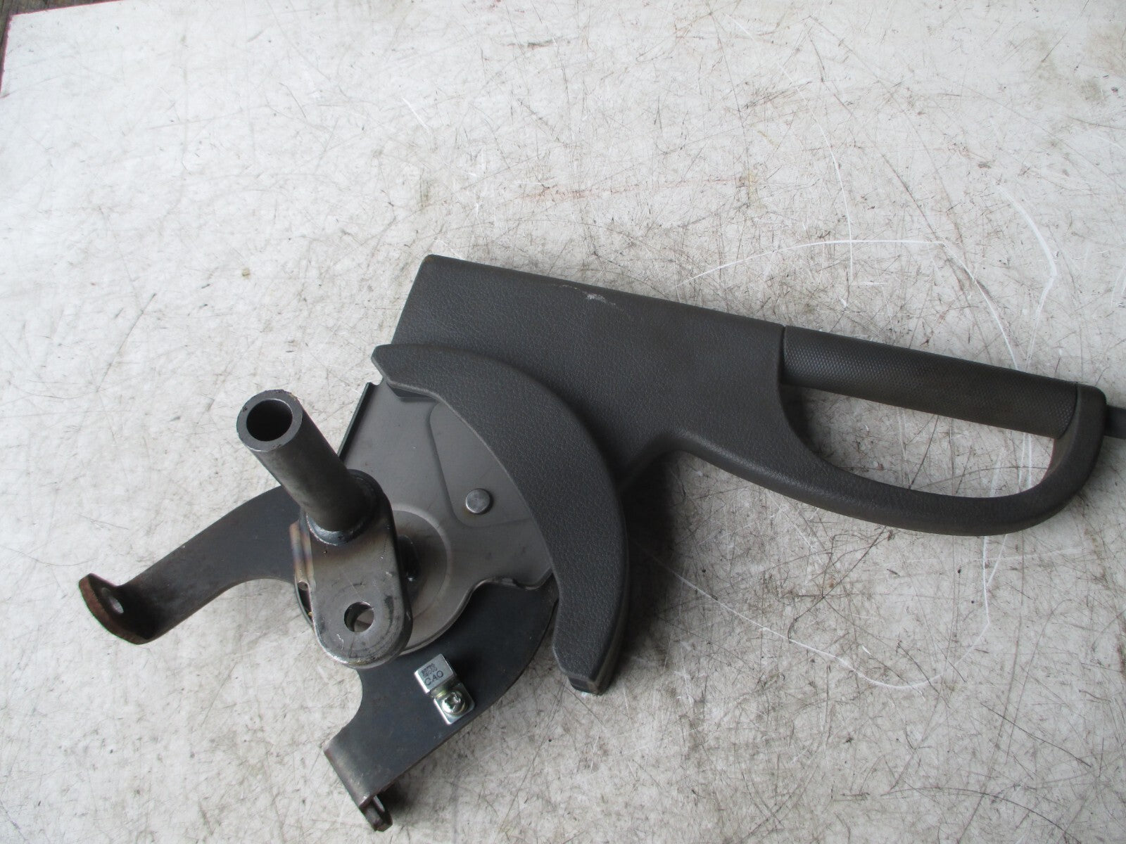 SSANGYONG KYRON 2009 2.0 DIESEL HAND BRAKE LEVER