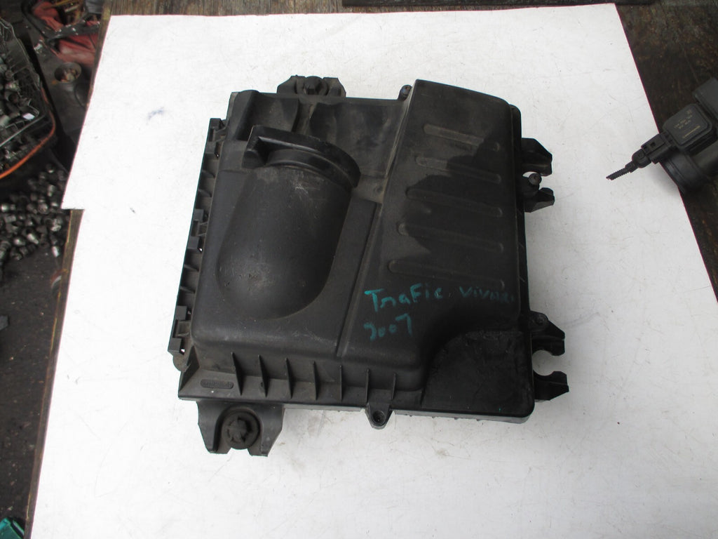 VAUXHALL VIVARO TRAFIC PRIMASTAR AIRBOX AIR FILTER BOX HOUSING 8200467321B