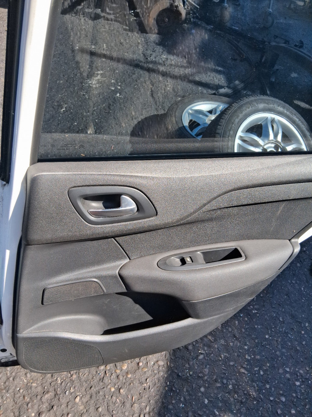 2013 CITROEN C4 MK2 OSR DRIVER SIDE REAR RIGHT COMPLETE DOOR WHITE