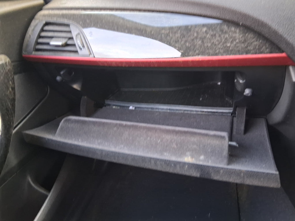2015 BMW 1 SERIES F20 LCI DASHBOARD GLOVE BOX STORAGE COMPARTMENT