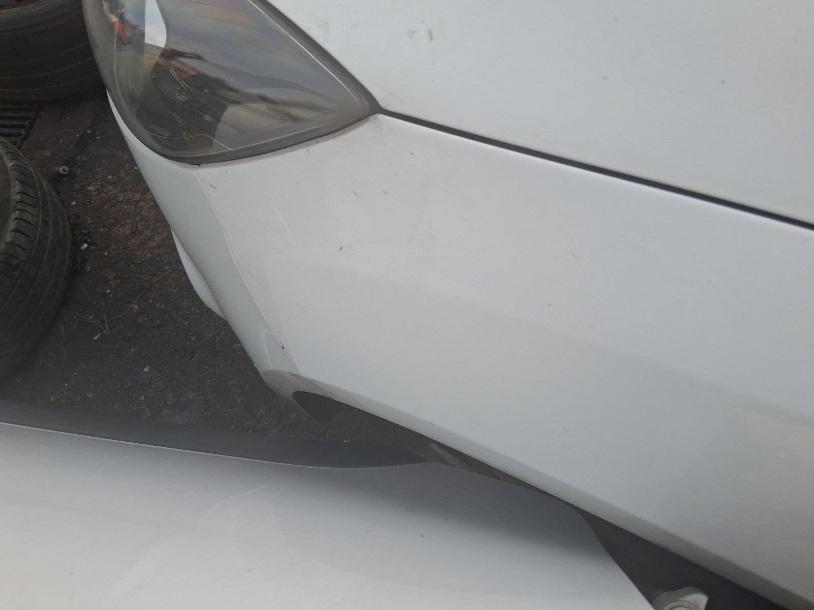2013 FORD FOCUS MK3 HATCHBACK NSF PASSENGER SIDE FRONT LEFT WING PANEL WHITE Z2