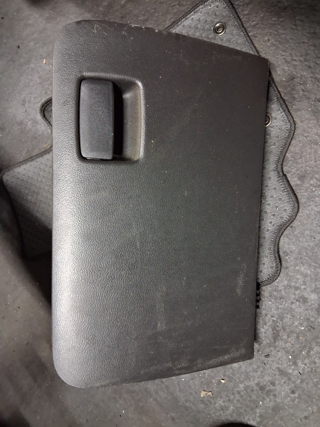 2022 SUZUKI VITARA MK4 GLOVE BOX FRONT STORAGE COMPARTMENT 7341054P005PK