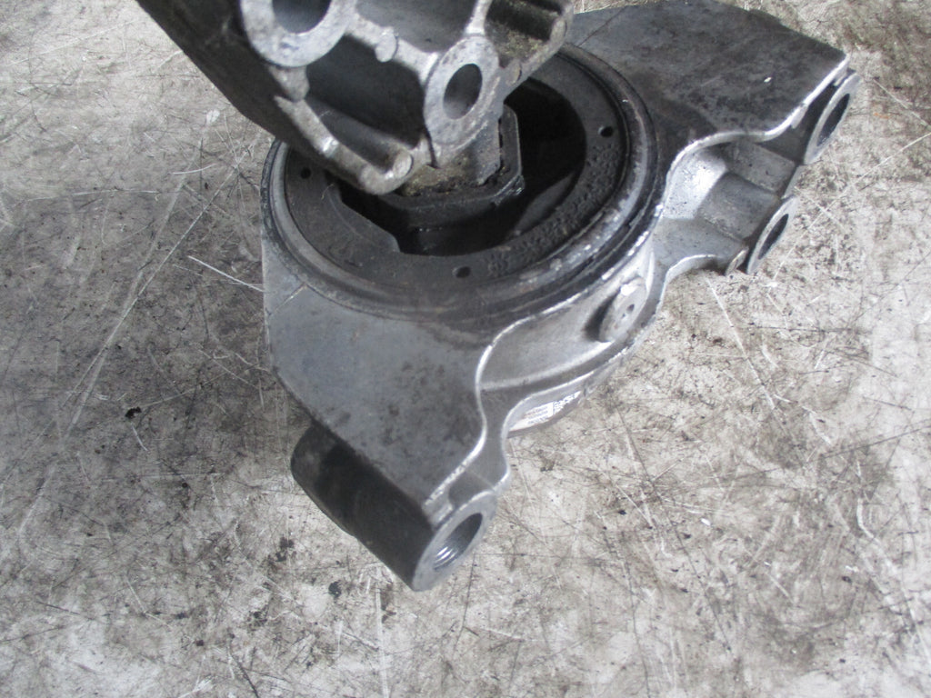 PEUGEOT BIPPER 2013 1.3D ENGINE MOUNT 00518554840