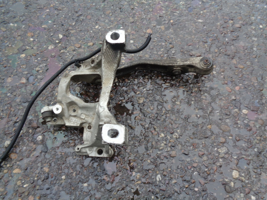 AUDI A5 8W6 2017 2.0 TDI PASSENGER LEFT SIDE ENGINE SUSPENSION MOUNT 8W0399295E