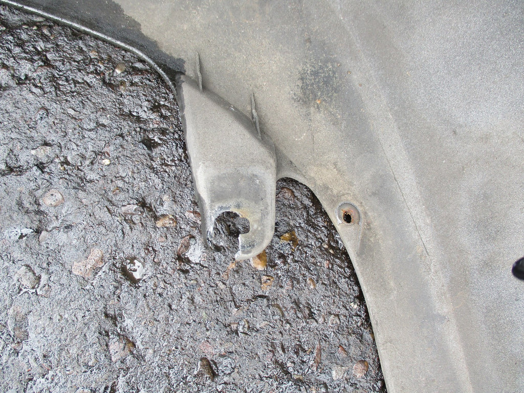 RENAULT MEGANE MK2 ESTATE REAR BUMPER SILVER