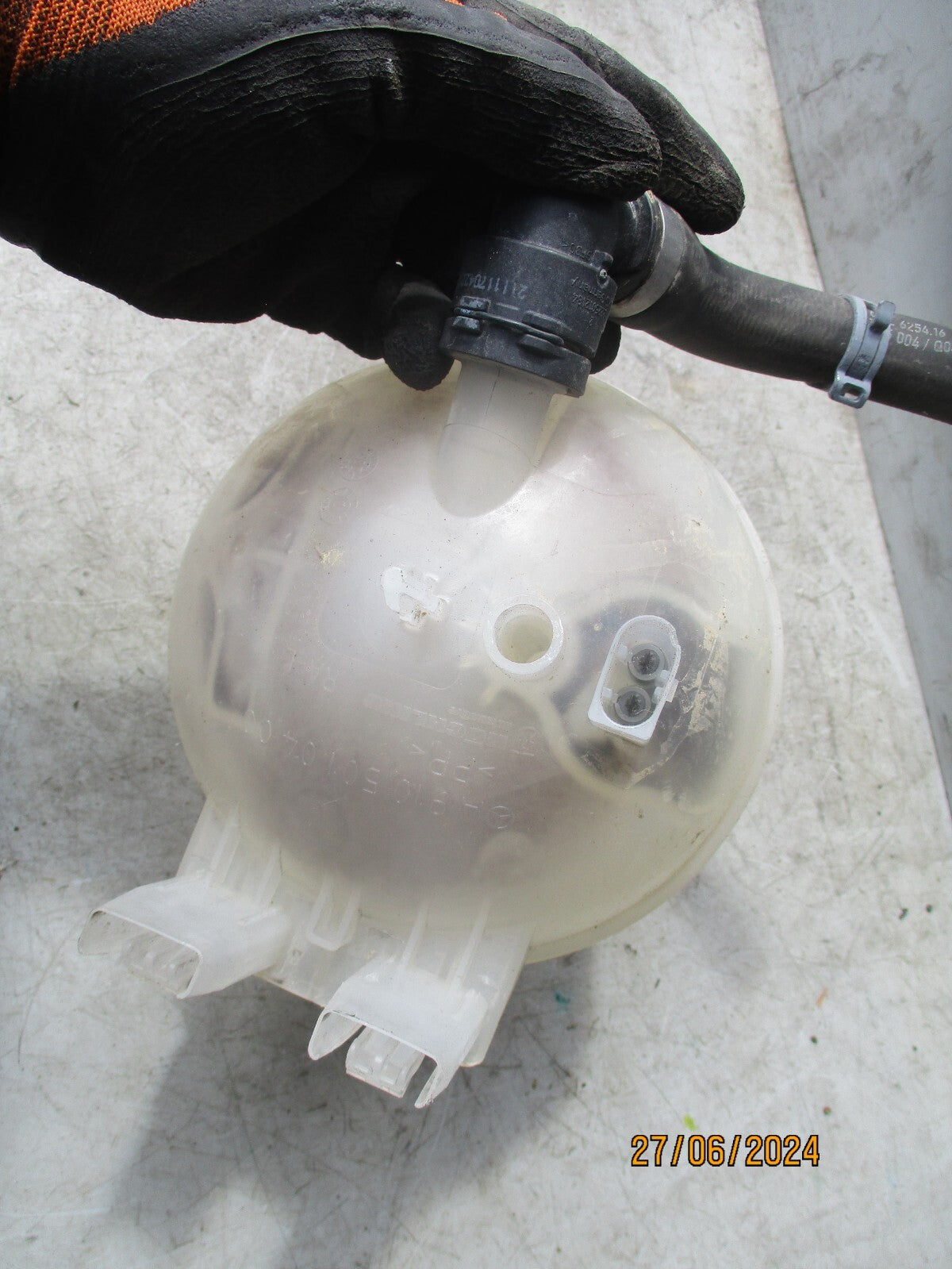 2021 MERCEDES BENZ SPRINTER W907 COOLANT WATER OVERFLOW TANK A9105010400