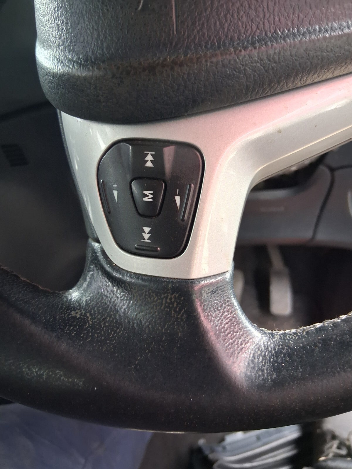 2010 FORD FIESTA MK7 MULTIFUNCTIONAL STEERING WHEEL WITHOUT AIRBAG
