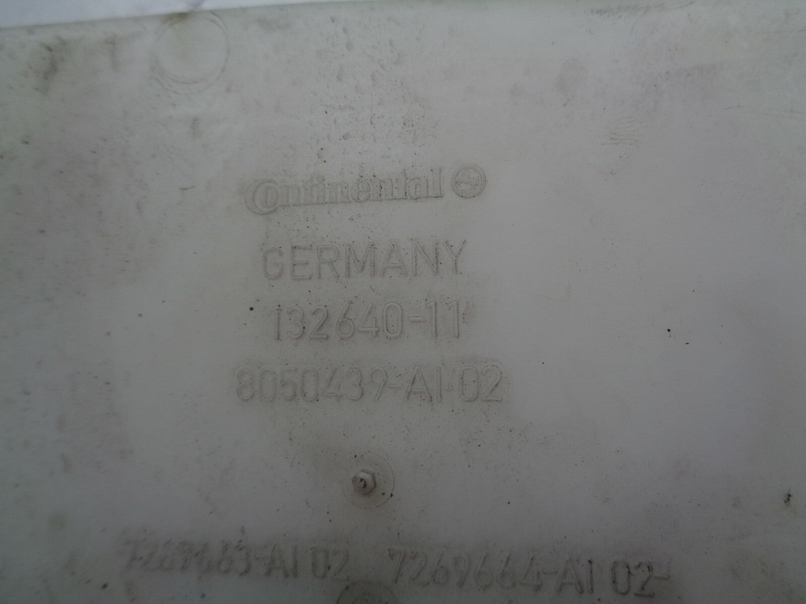 BMW 5 SERIES F10 2012 WATER WASHER BOTTLE PIPE 132640-11