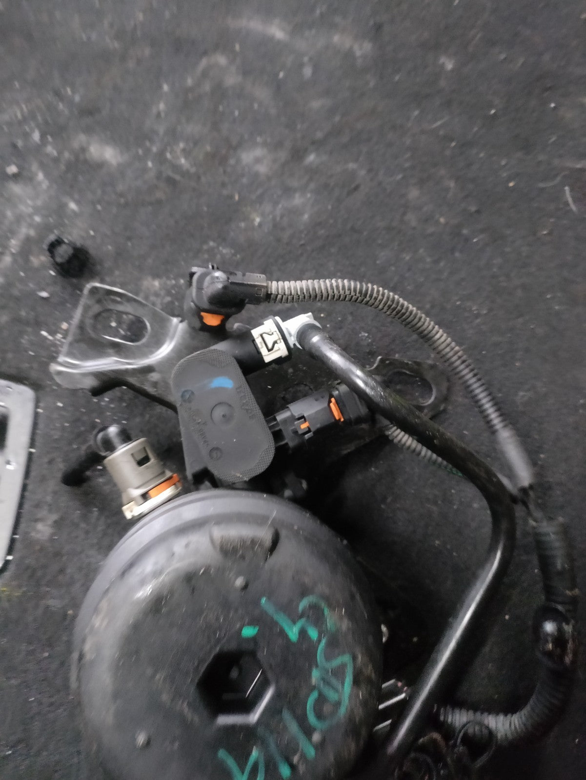 CITROEN C5 AIRCROSS 2019 DIESEL FUEL TANK FILTER HOUSING 9816847180