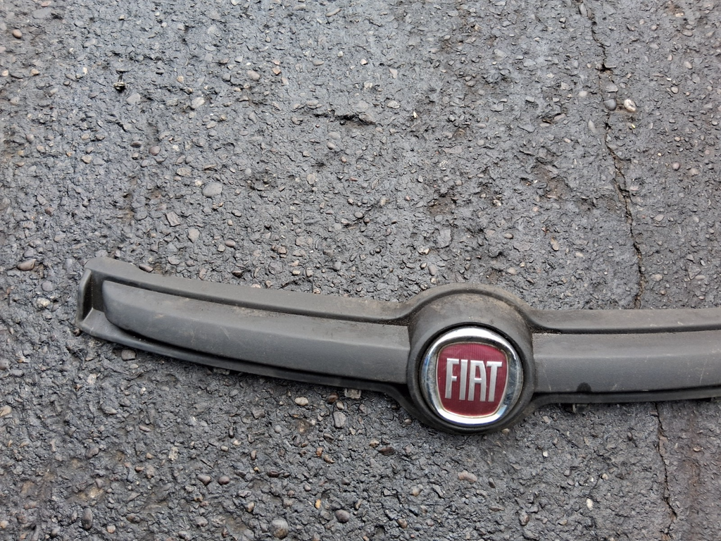 2019 FIAT PANDA MK3 FRONT BUMPER UPPER GRILLE GRILL 735520656