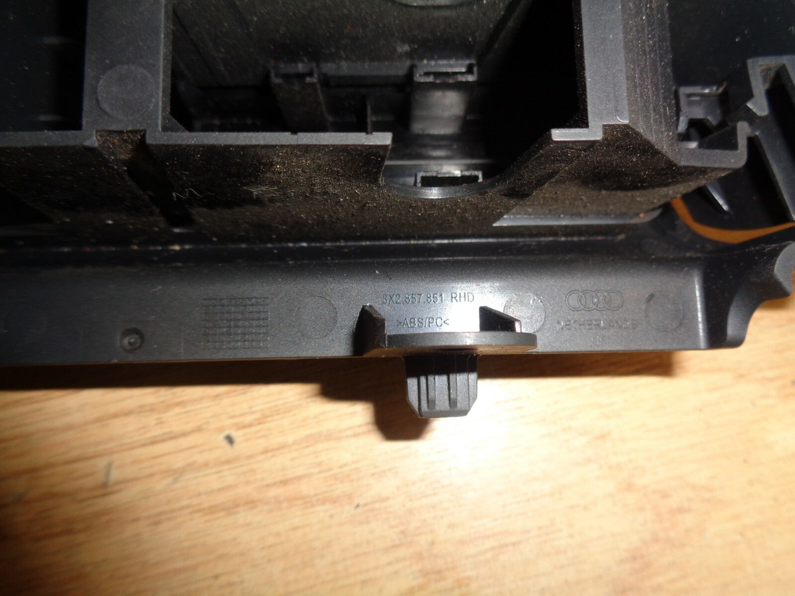 AUDI A1 2015 8X 1.0 TFSI TRACTION CONTROLS BUTTON SWITCH 8X2857851