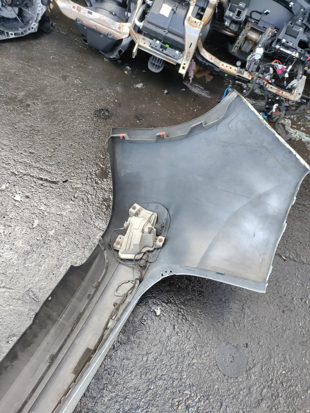 2016 VAUXHALL ZAFIRA C COMPLETE REAR BUMPER WITH PDC SENSOR WHITE