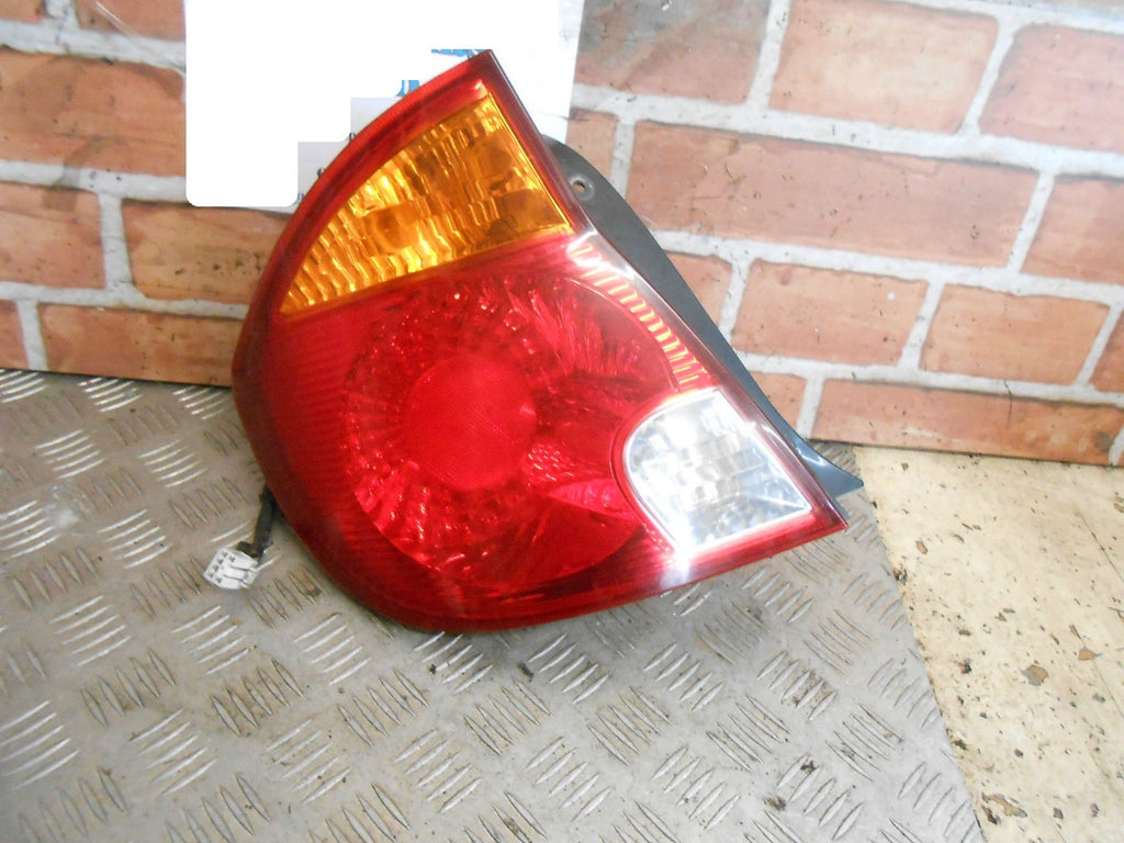 HYUNDAI ACCENT 2003 NSR PASSENGER SIDE REAR BRAKE LIGHT CLUSTER 92401-257