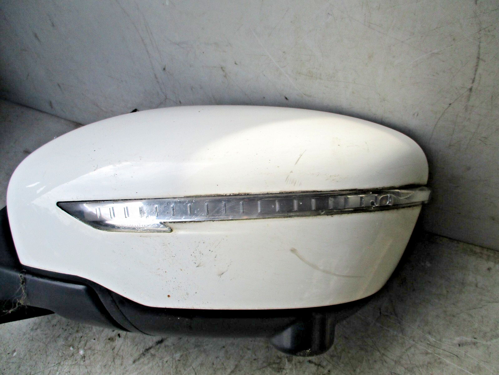 NISSAN JUKE F16 2016 NSF PASSENGER SIDE LEFT FRONT DOOR WING MIRROR WHITE