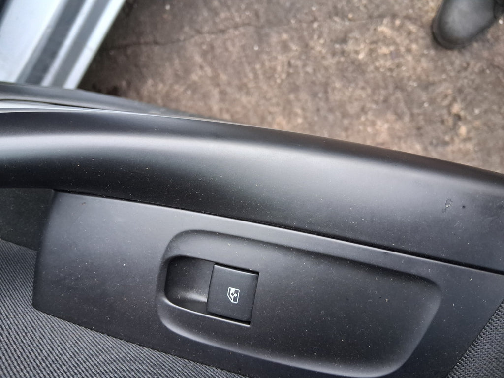 2019 VAUXHALL ASTRA K NSF PASSENGER SIDE FRONT LEFT WINDOW CONTROL SWITCH