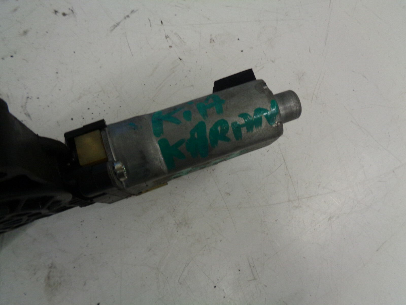 KIA CARENS 2009 2.0 OSF DRIVER SIDE FRONT ELECTRIC WINDOW MOTOR