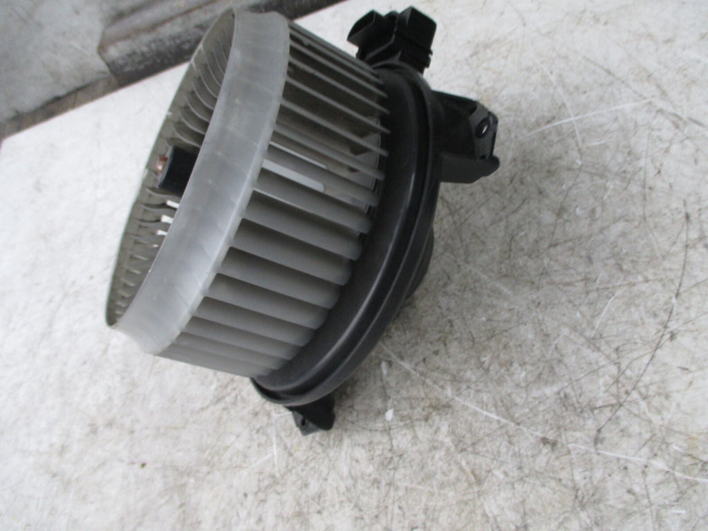 JAGUAR XF FACELIFT 2008 HEATER BLOWER MOTOR FAN UNIT AV2727005381