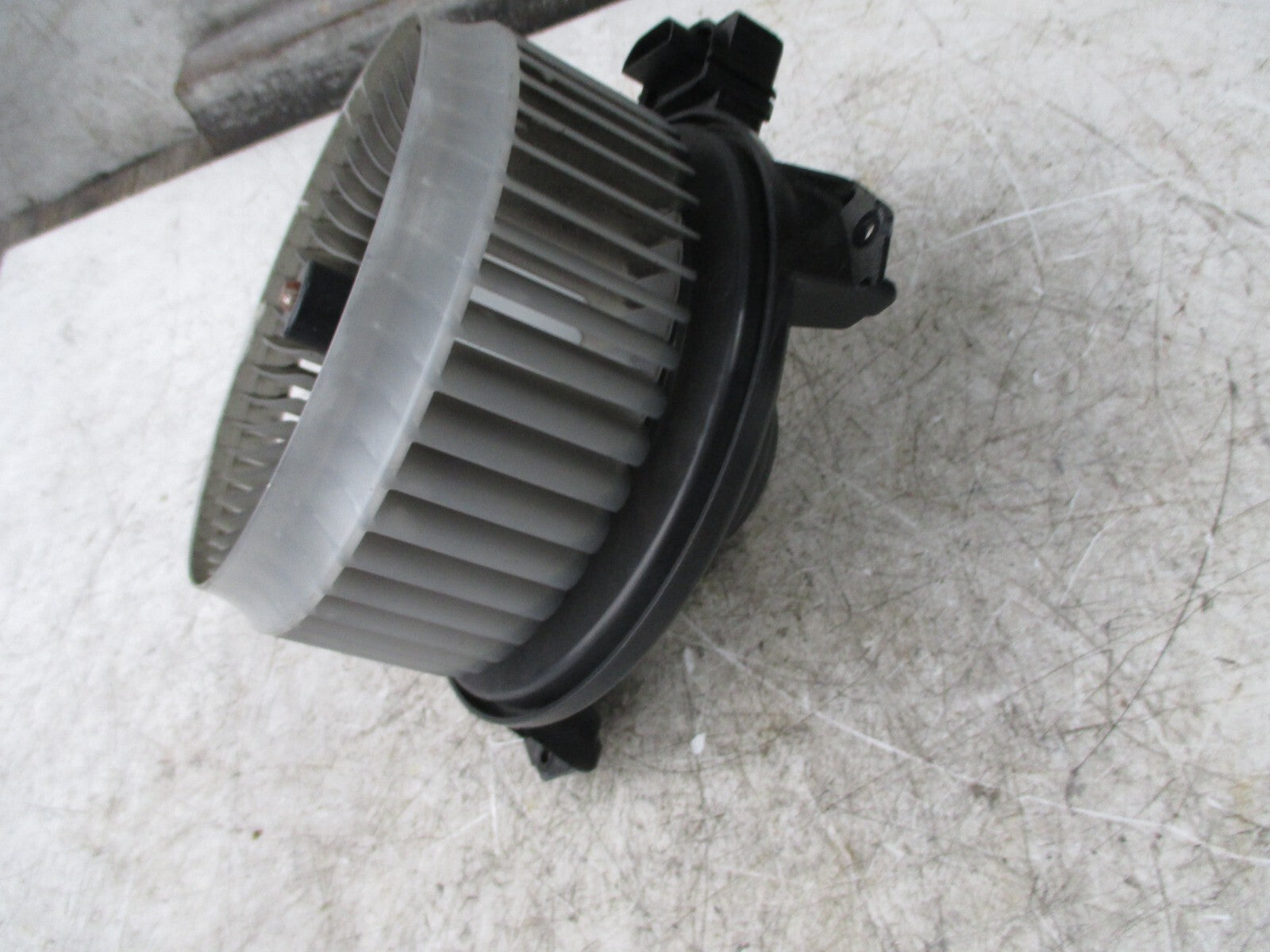 JAGUAR XF FACELIFT 2008 HEATER BLOWER MOTOR FAN UNIT AV2727005381