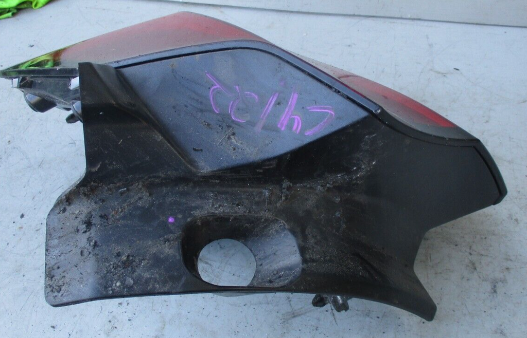 CITROEN C4 MK3 2022 OSR DRIVER SIDE REAR OUTER TAIL LIGHT 9831100080