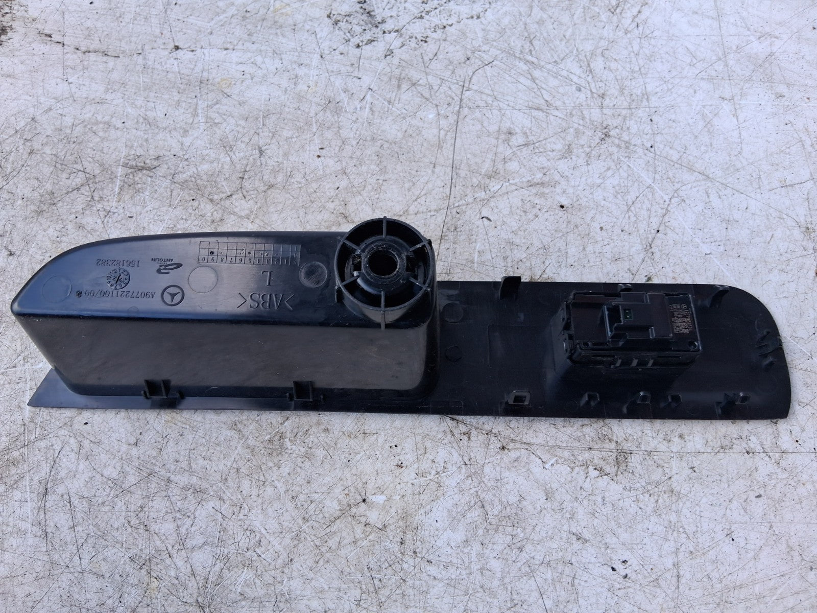 2024 MERCEDES BENZ SPRINTER W907 NSF PASSENGER FRONT WINDOW SWITCH A9079050504
