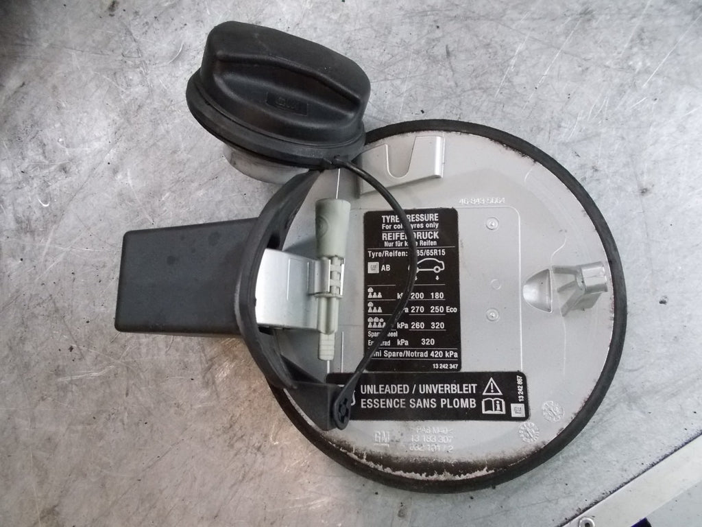2009 VAUXHALL CORSA ACTIVE 1.0 PETROL FUEL CAP PETROL FUEL FLAP SILVER 13183306