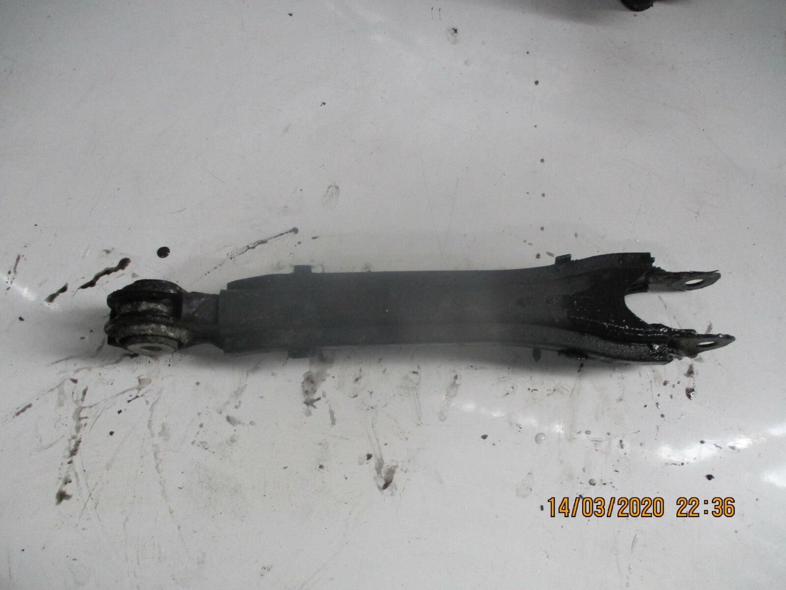 MERCEDES C CLASS W204 2012 C220 OSR DRIVER SIDE REAR WISHBONE ARM