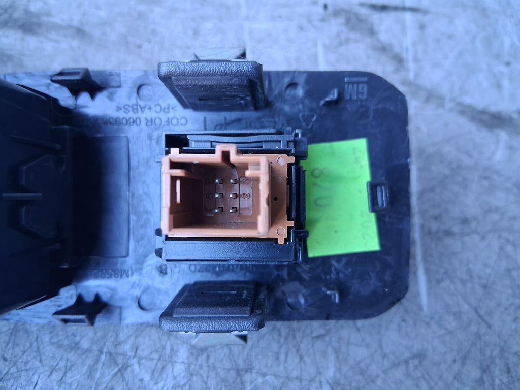 2023 CITROEN BERLINGO MK3 OSF DRIVER SIDE WINDOW CONTROL SWITCH 96783350ZD