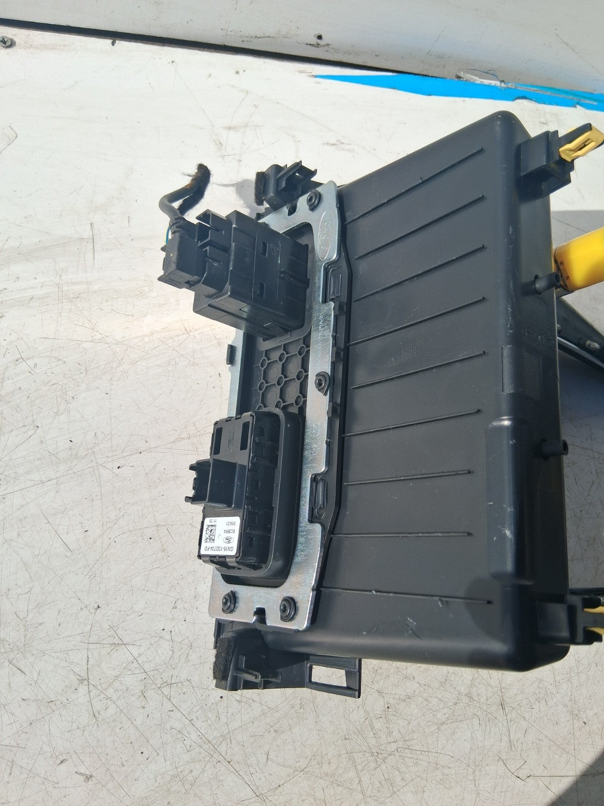 2021 FORD ECOSPORT MK2 USB PORT CENTRE CONSOLE PLASTIC