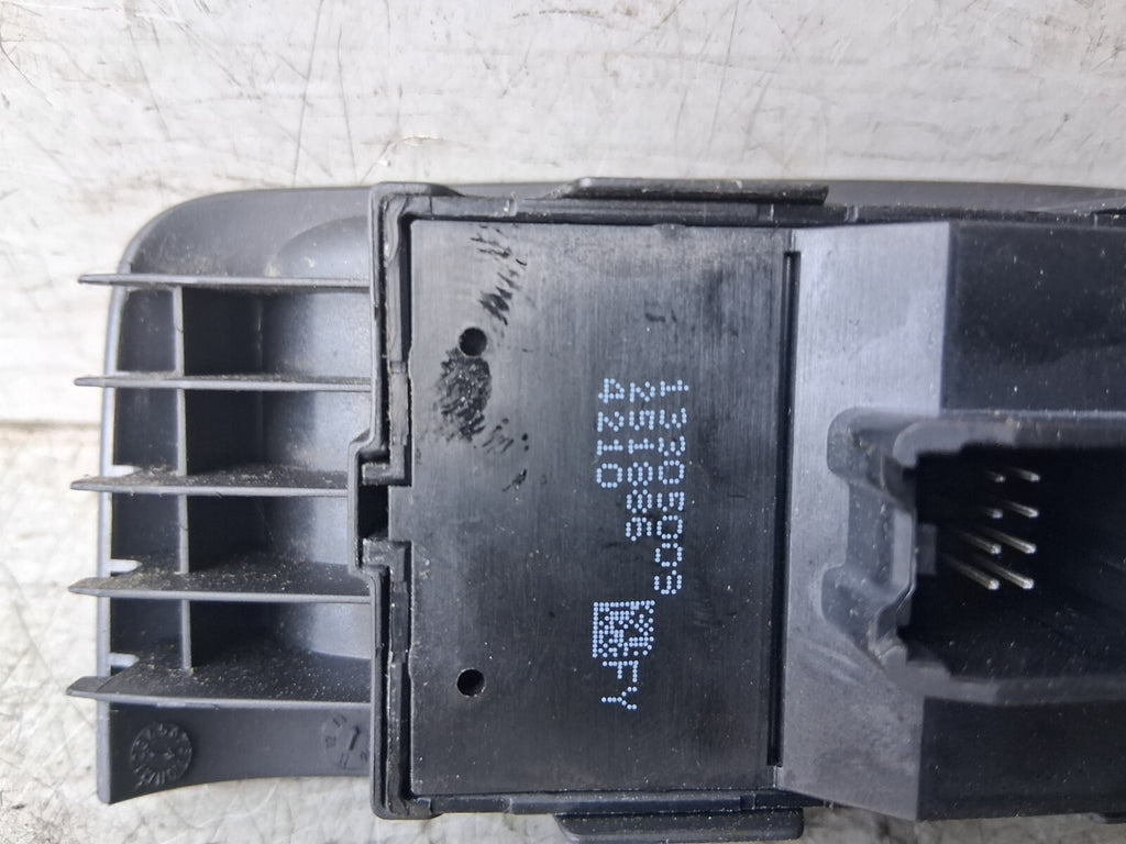 2016 VAUXHALL ZAFIRA TOURER C MK3 OSF DRIVER SIDE WINDOW CONTROL SWITCH 13305009