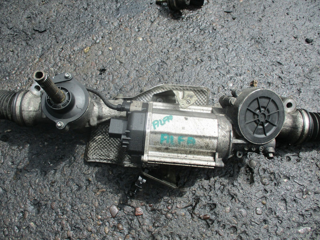 ALFA ROMEO GUILIETTA 940 2017  STEERING COLUMN