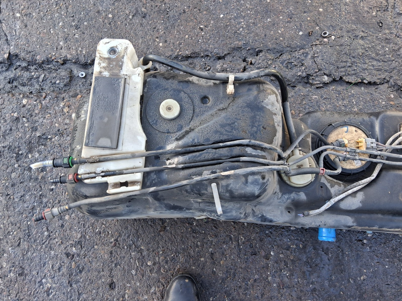 2020 RENAULT MASTER MK3 2.3 DIESEL FUEL TANK SENDER UNIT 172020772R