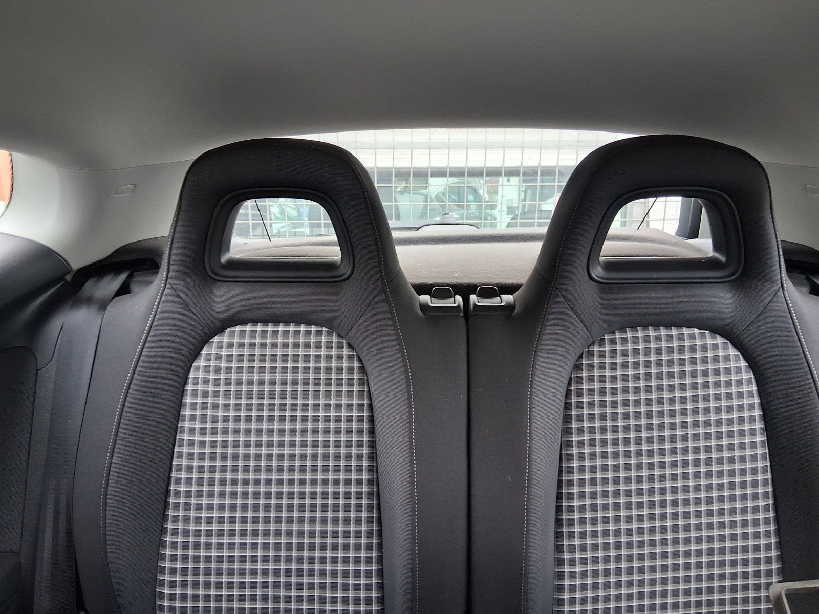 2015 VW VOLKSWAGEN SCIROCCO MK3 REAR BACK SEAT FABRIC COMPLETE