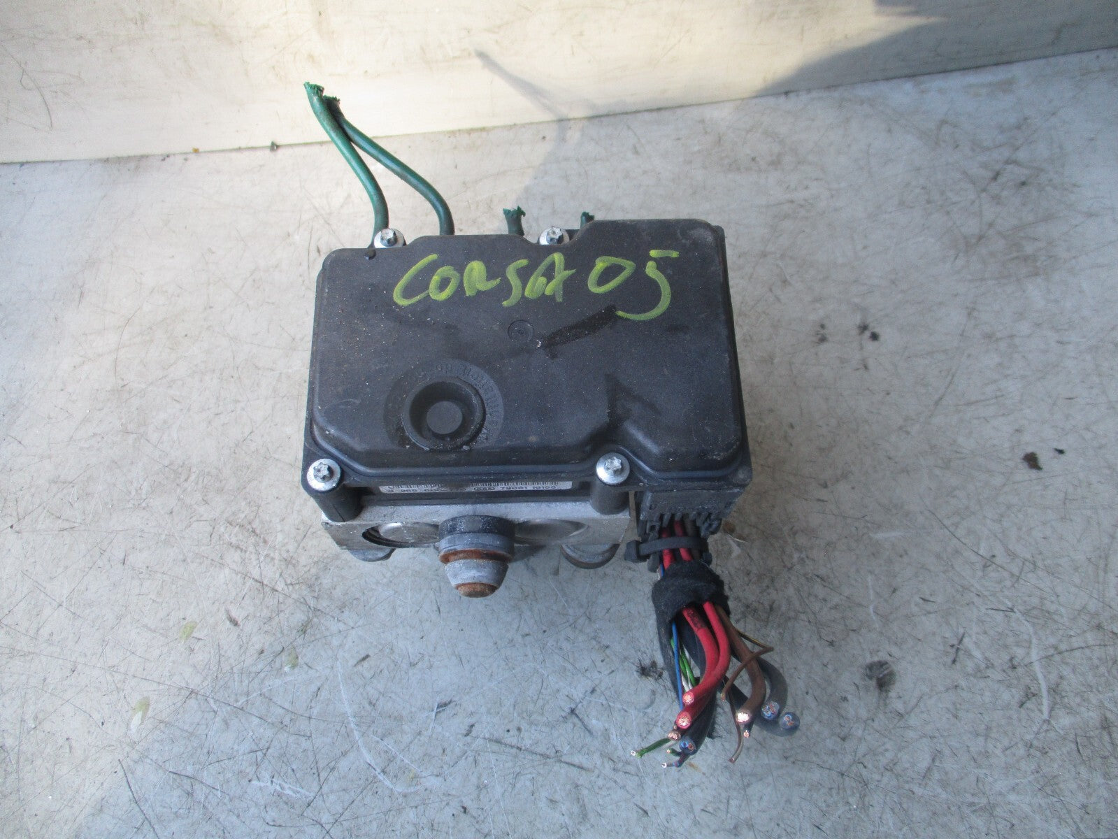 VAUXHALL CORSA C 2005 1.4 PETROL ABS PUMP MODULATOR 13182319