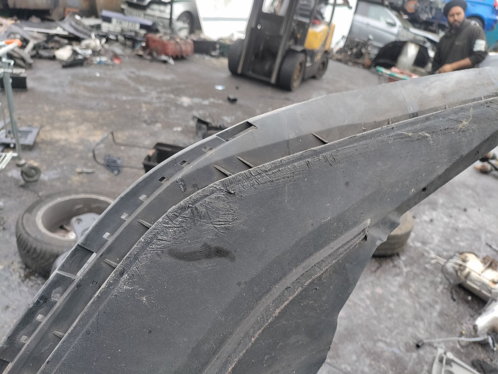 VW VOLKSWAGEN GOLF MK7 2017 FRONT BUMPER LOWER TRIM 5G0805915J