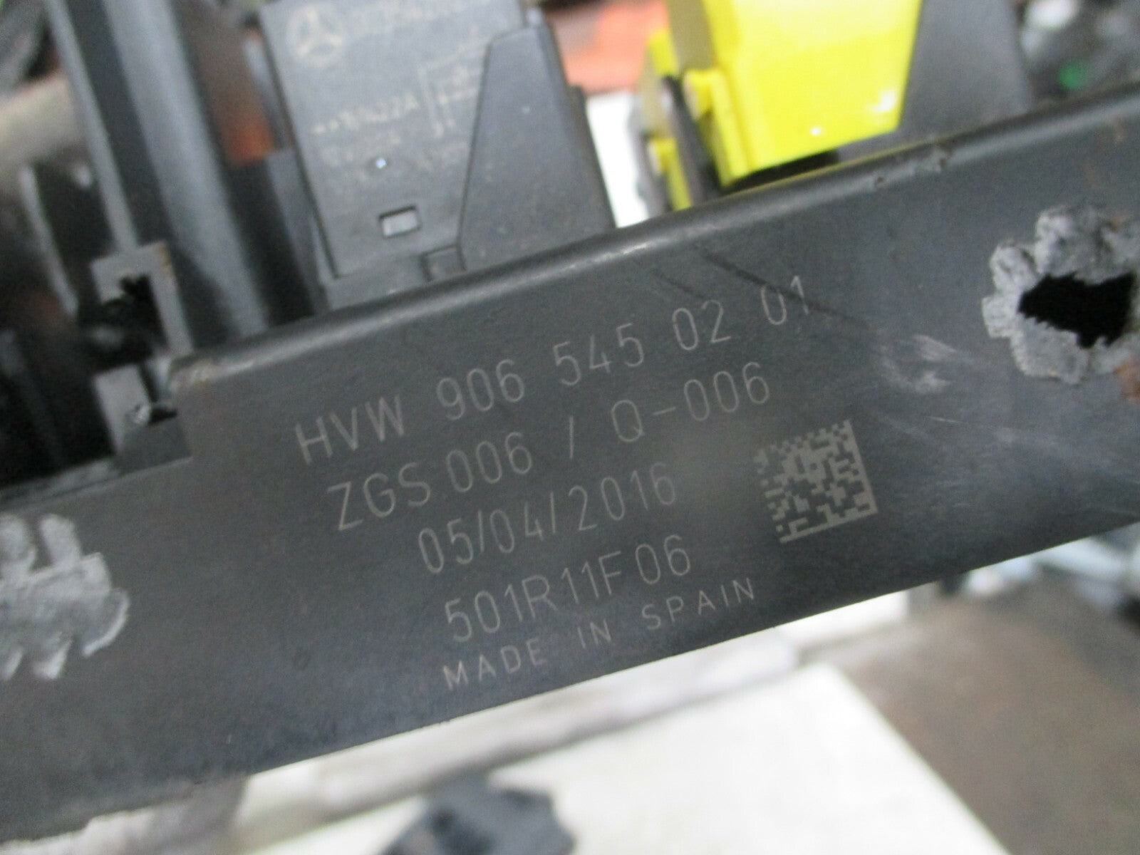 VW VOLKSWAGEN CRAFTER 2015 MK1 FUSE RELAY BOX 9065450201 FUSEBOX