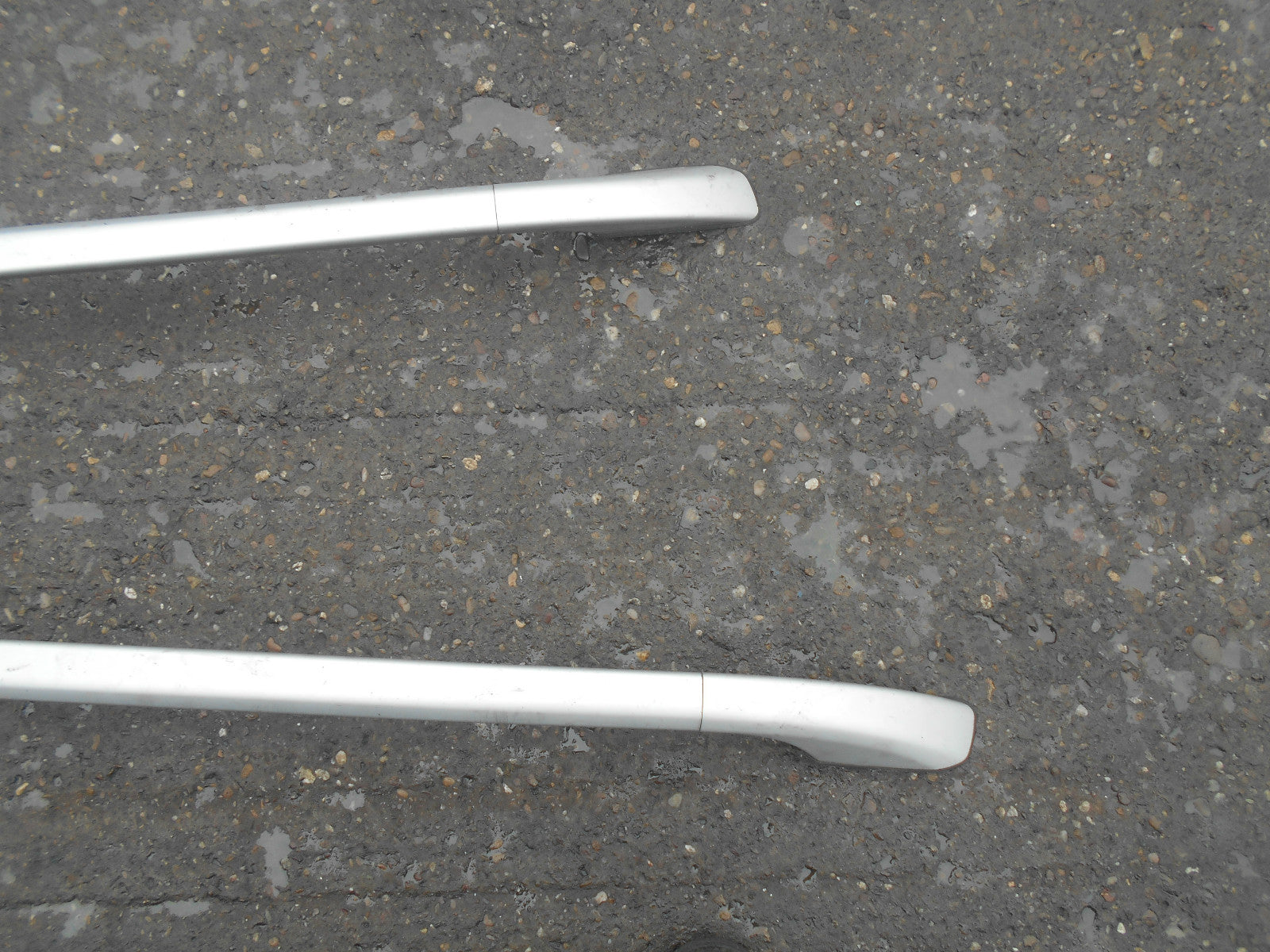 RENAULT LAGUNA ESTATE MK2 2004 ROOF RACK BARS