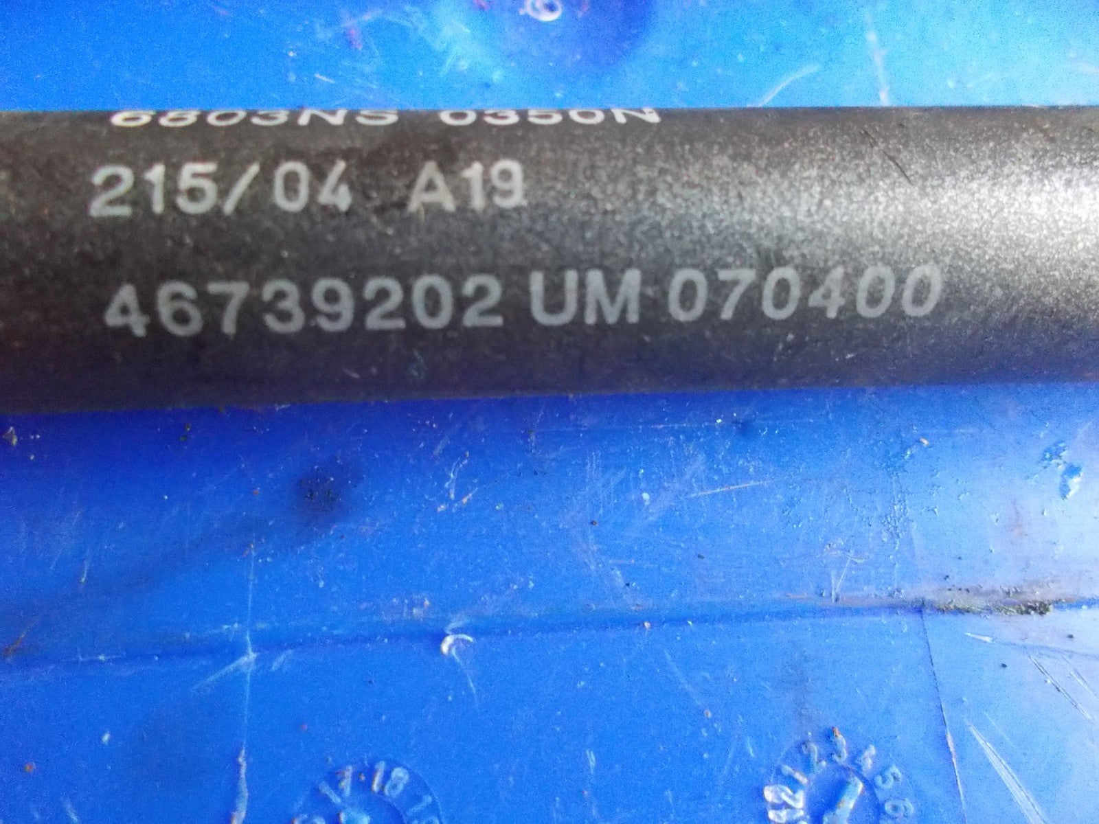 2004 ALFA ROMEO GT PAIR OF BONNET HOOD GAS STRUTS 46739202