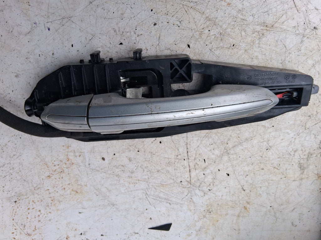 2016 FORD MONDEO MK5 NSF PASSENGER SIDE FRONT LEFT DOOR HANDLE 0104139501
