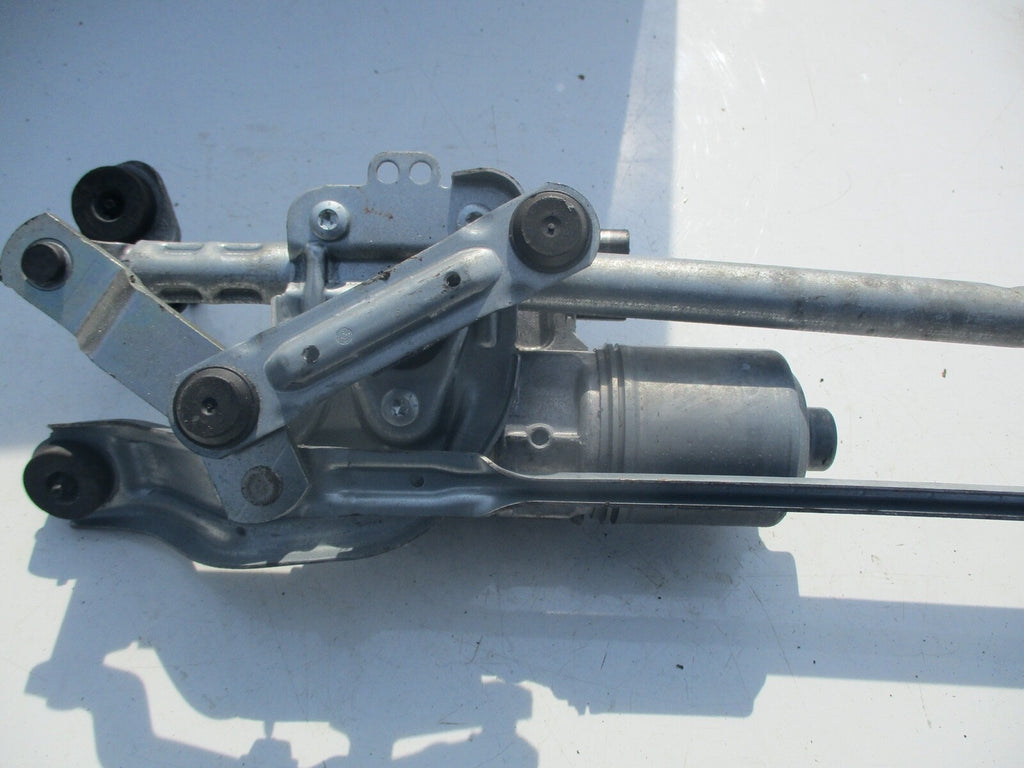 VW VOLKSWAGEN GOLF 2017 MK7 FRONT WIPER MOTOR MECHANISM AND LINKAGE 5G2955119A