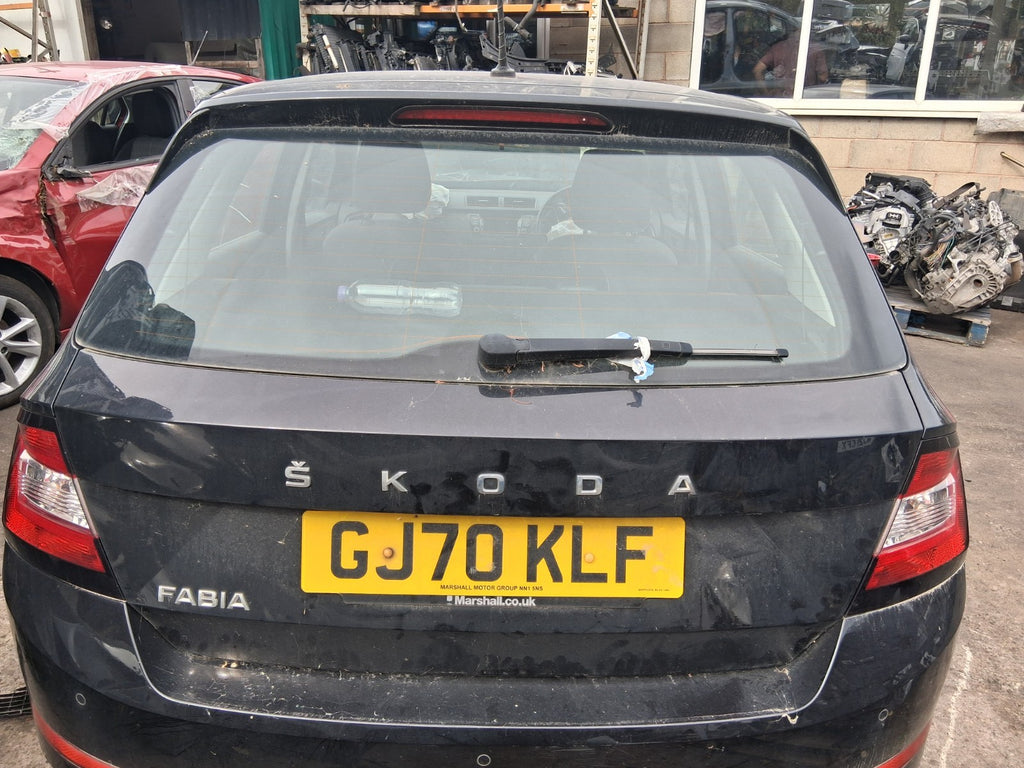 2020 SKODA FABIA MK3 NJ HATCHBACK COMPLETE REAR TAILGATE BOOTLID BLACK