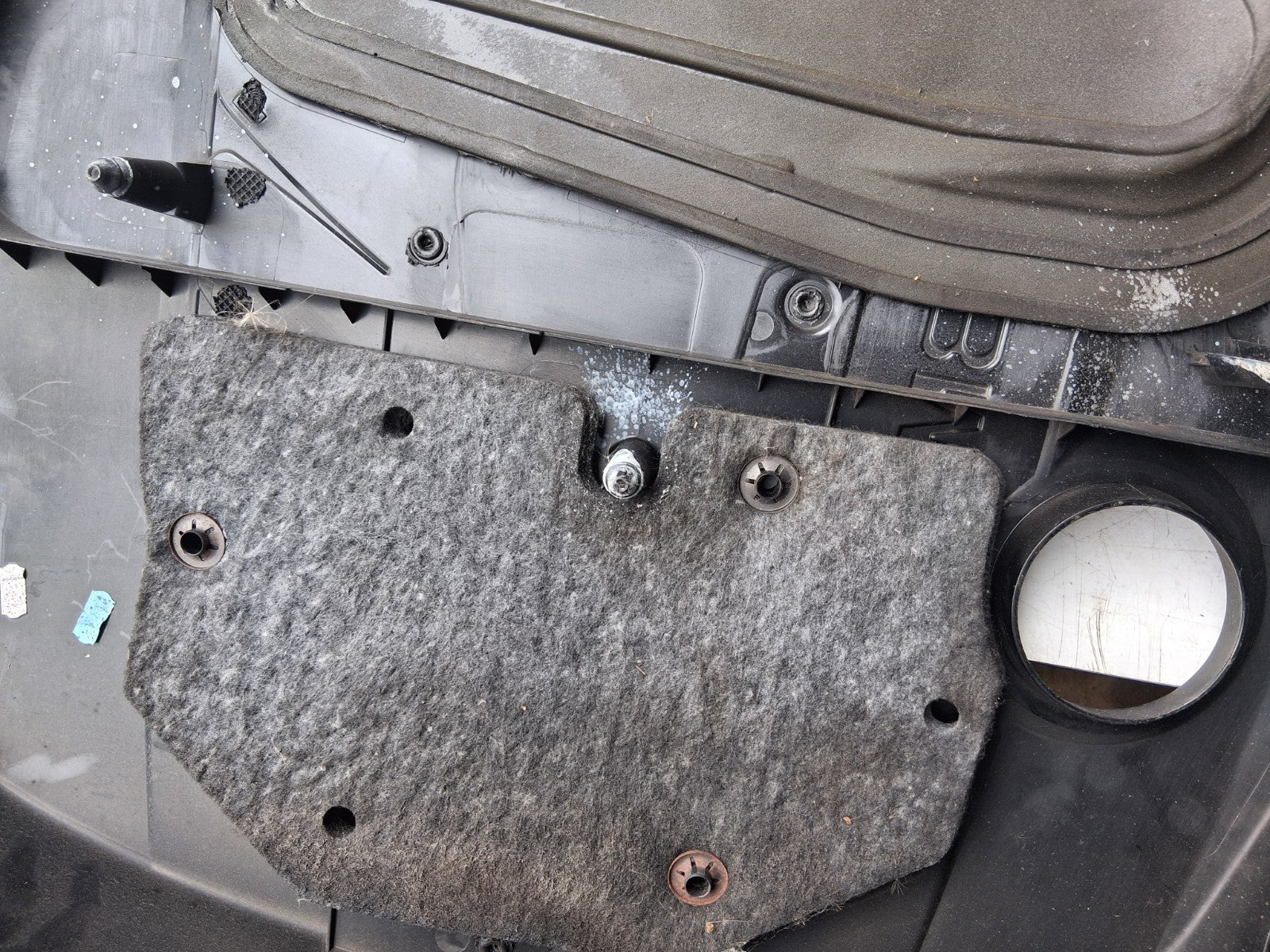 2010 BMW 5 SERIES F10 2.0 DIESEL ENGINE COVER 7802847