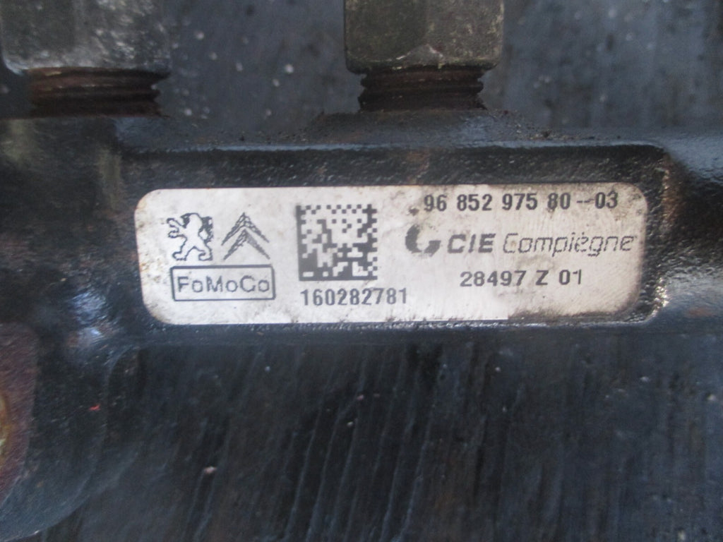 FORD FIESTA 2011 DIESEL FUEL INJECTOR RAIL 9685297580