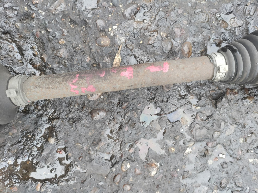 VW VOLKSWAGEN GOLF MK7 1.6 DIESEL 2017 NS PASSENEGR SIDE FRONT DRIVESHAFT