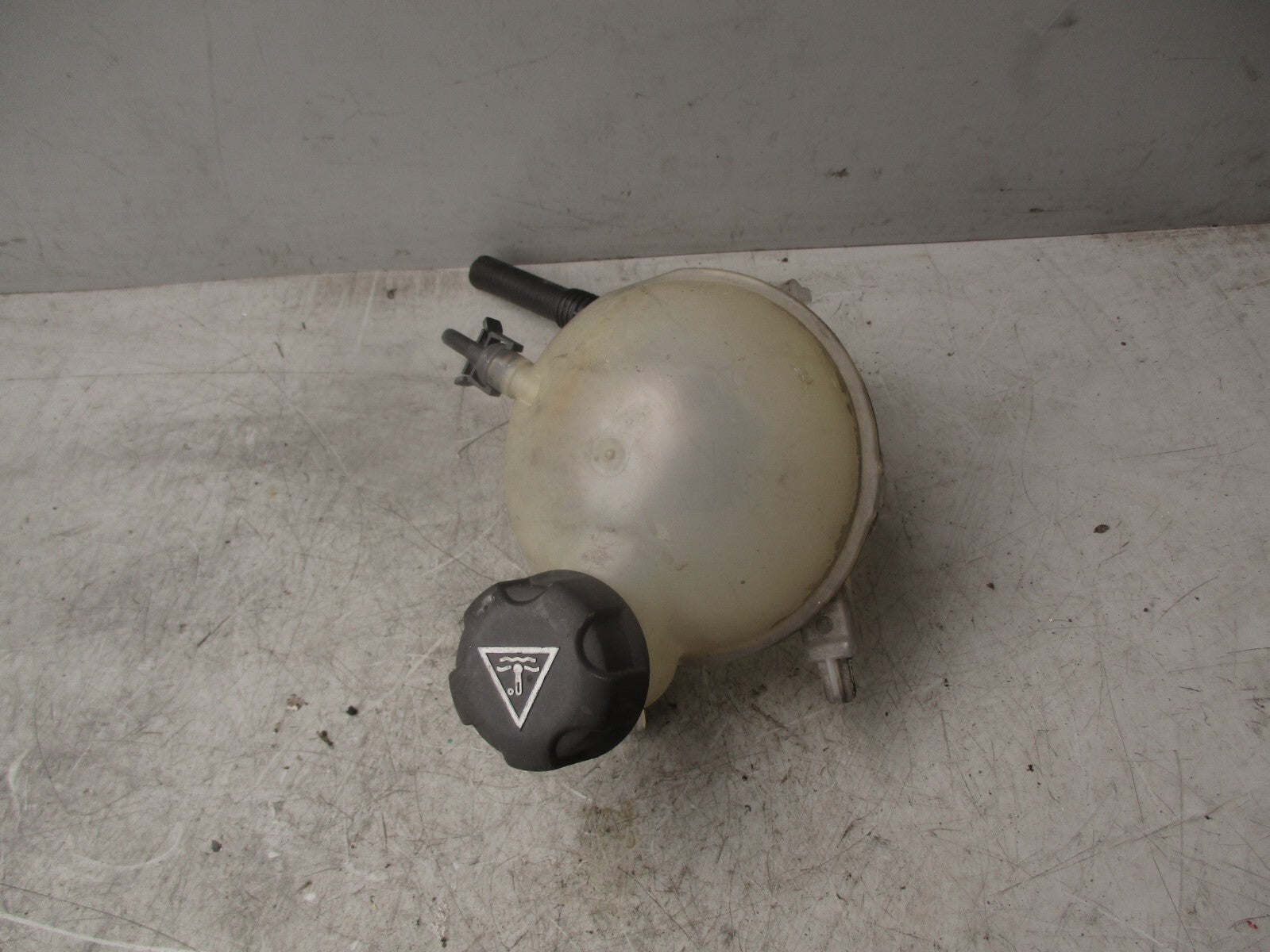 2017 CITROEN C4 MK2 WATER COOLANT BOTTLE EXPANSION OVERFLOW TANK