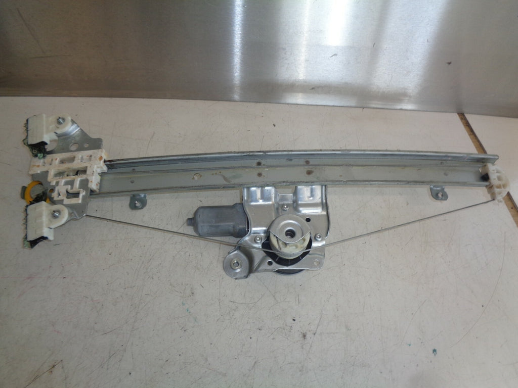 NISSAN X TRAIL MK3 FACELIFT 2019 NSF PASSENGER SIDE FRONT WINDOW MOTOR REGULATOR