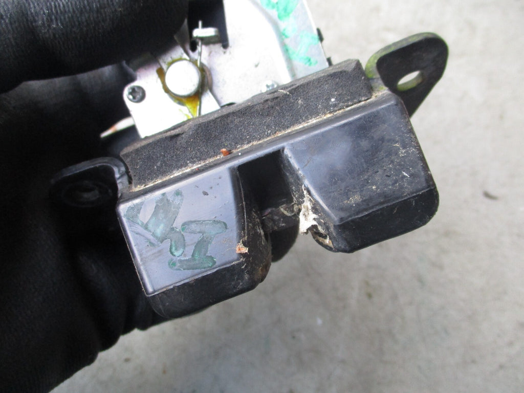 2015 HYUNDAI IX35 REAR TAILGATE BOOTLID BOOT LOCK MECHANISM 812301H300