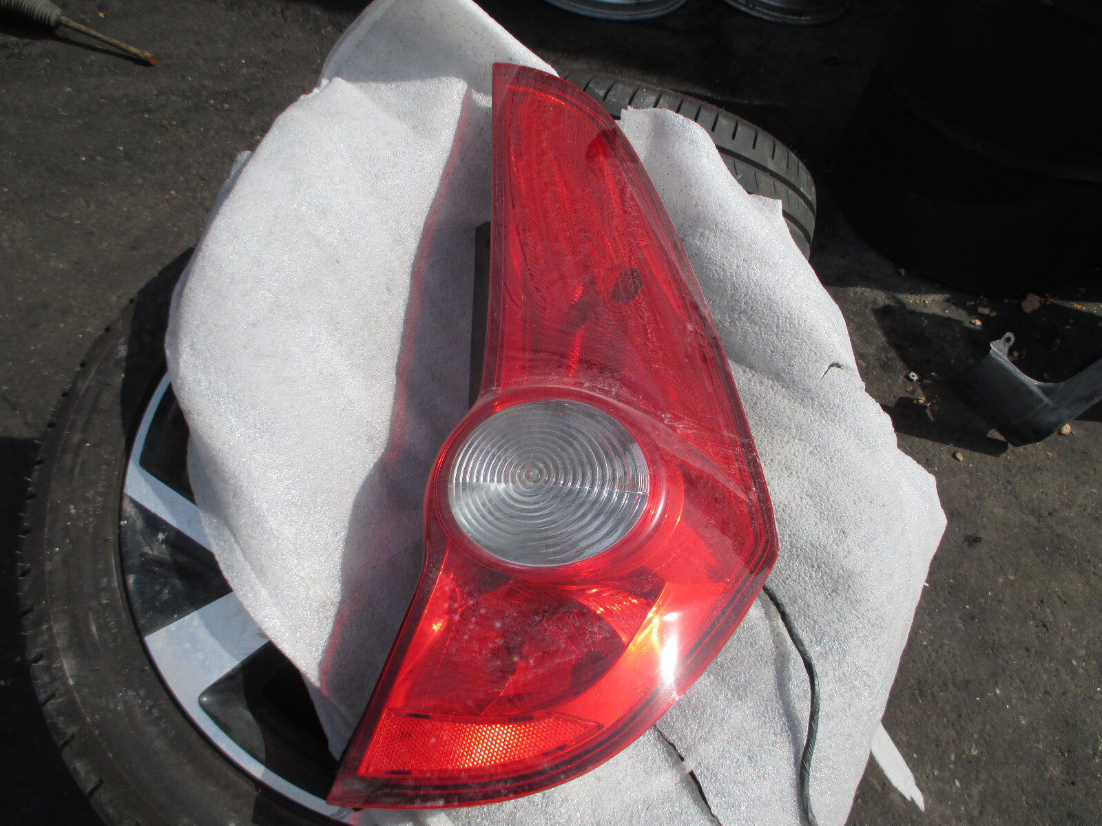VAUXHALL AGILA B 2008 OSR DRIVER SIDE REAR TAIL LIGHT TAIL LAMP 3560352K10