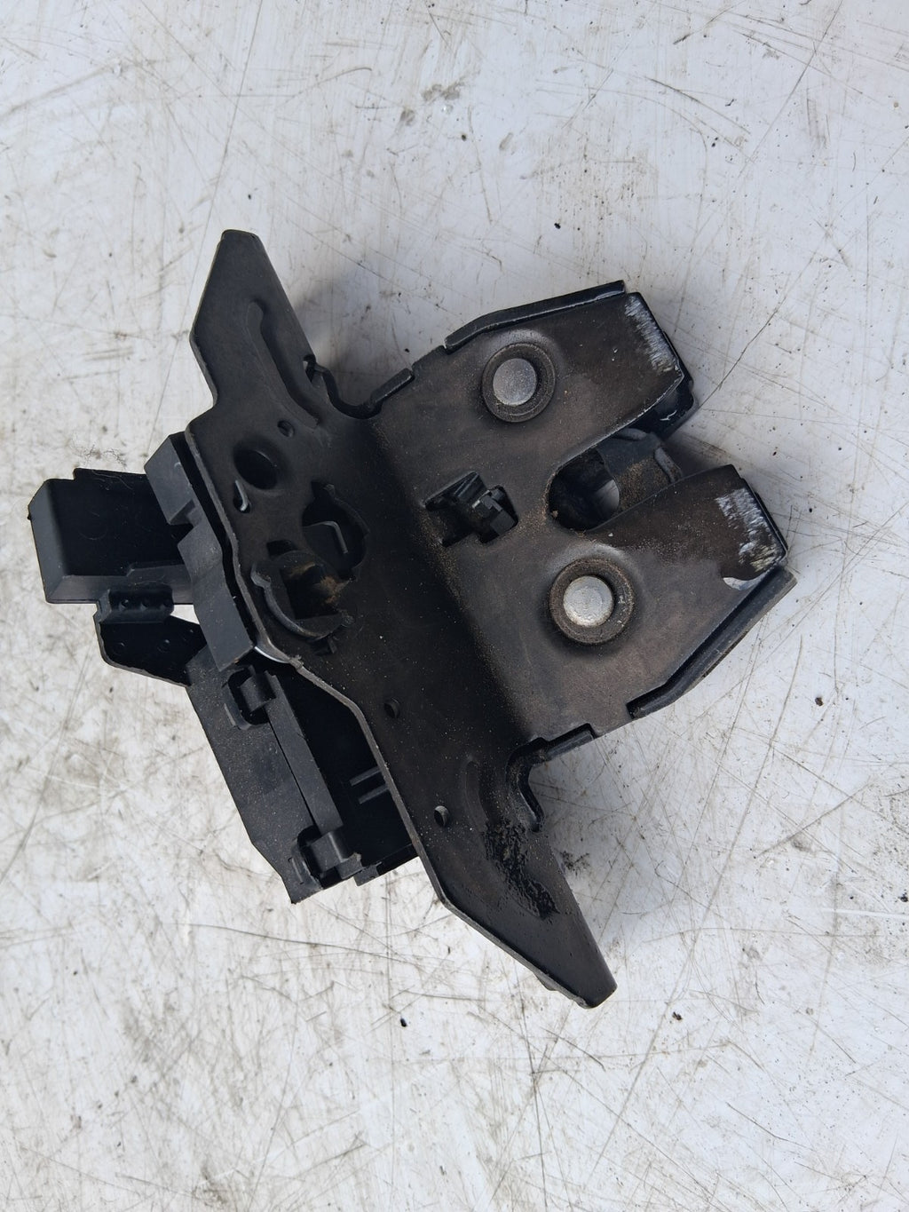 2013 VAUXHALL ASTRA J REAR TAILGATE BOOTLID BOOT LOCK MECHANISM