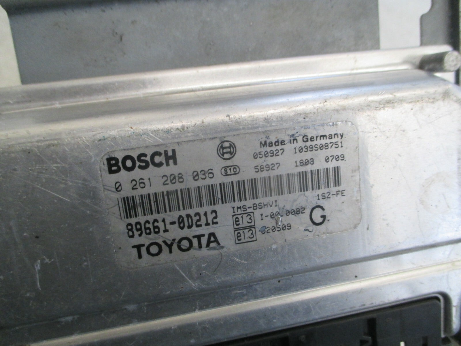 TOYOTA YARIS 2005 MK1 1.0 ENGINE CONTROL UNIT ECU 896610D212