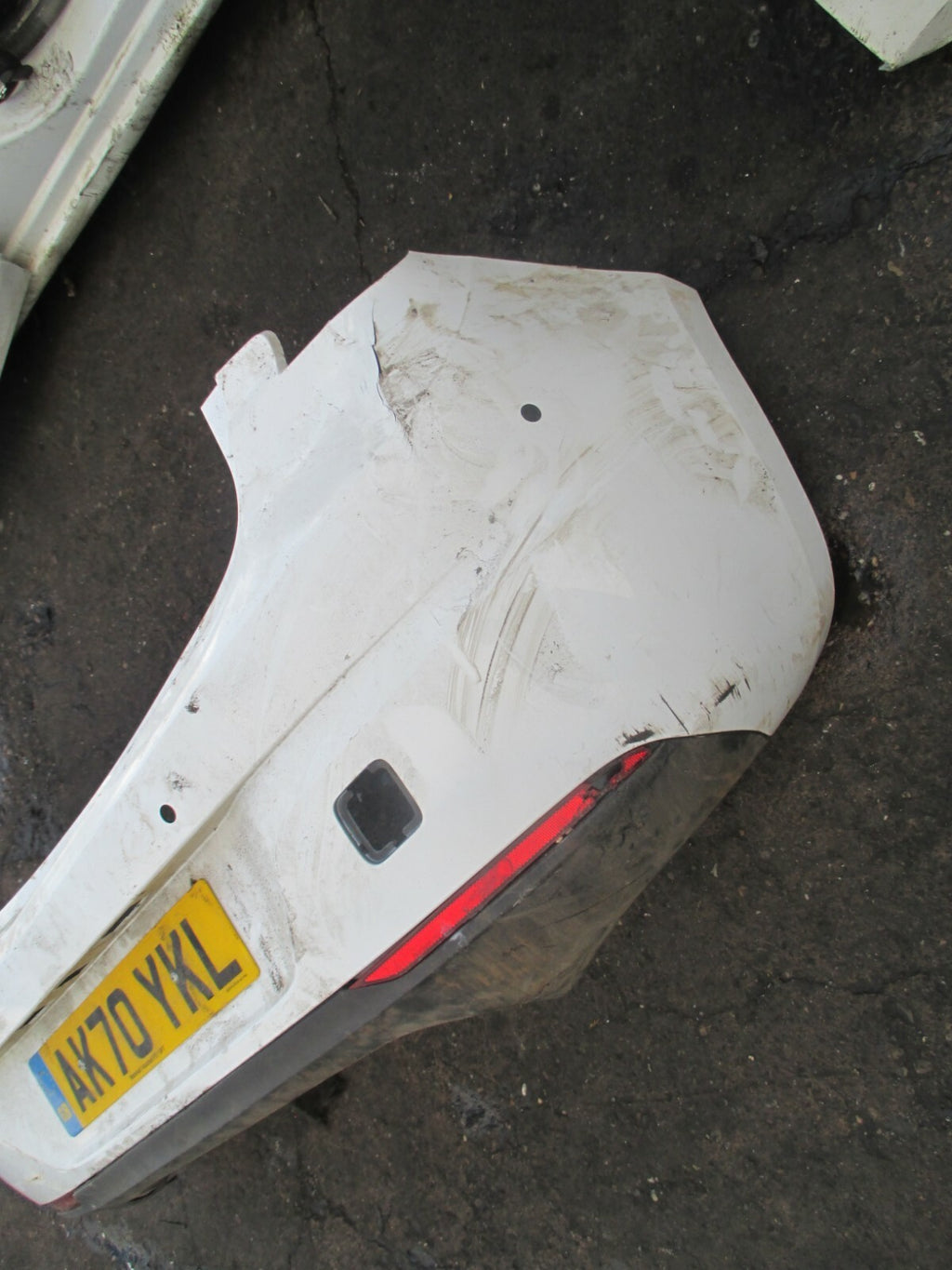 VAUXHALL ASTRA K MK7 2020 REAR BACK PLASTIC BUMPER WHITE Z40R DAMAGED SPARES
